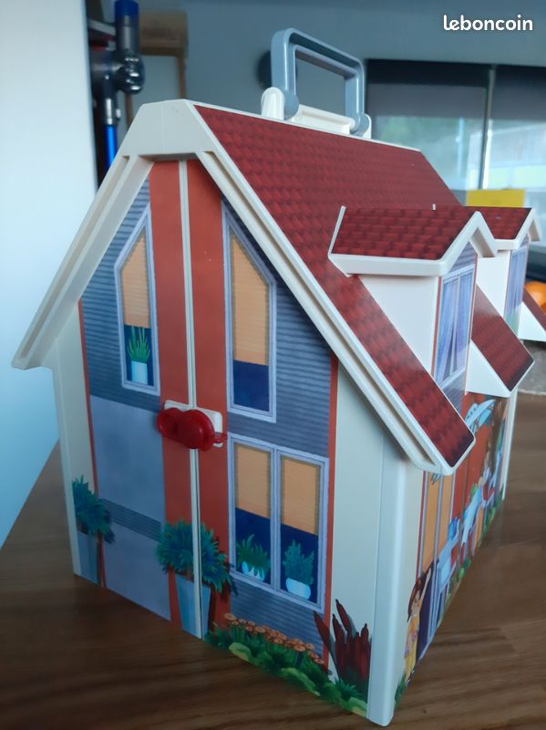 Maison transportable Playmobil (image 1)