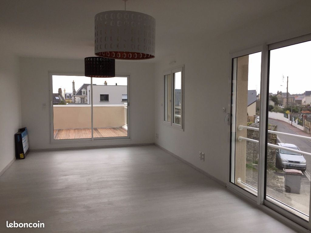 Maison 5 pièces 111 m² · à Granville · 111 m² · 990 €