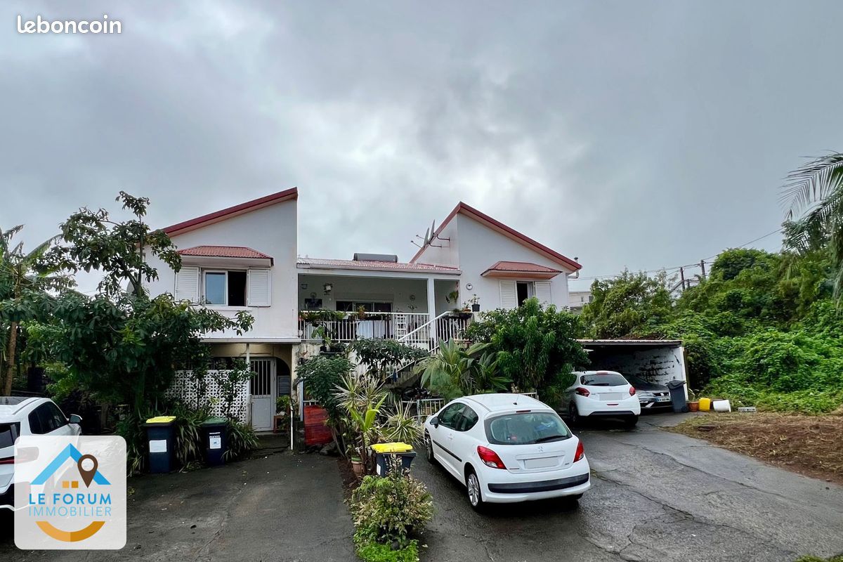 Maison 8 pièces 237 m² · à Saint-Joseph · 237 m² · 234 000 €