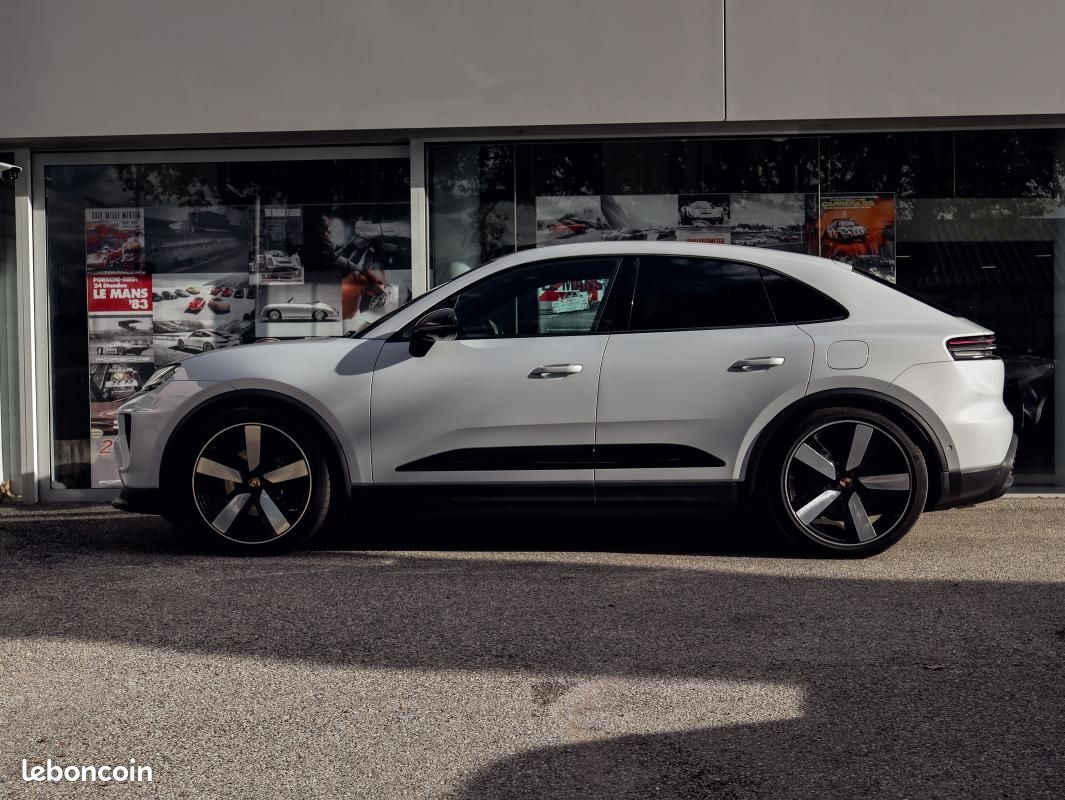 Porsche Macan ELECTRIQUE 4 408 ch (image 32)