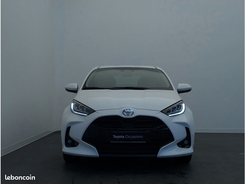 Toyota Yaris Hybride 116h Design MY25 (image 2)