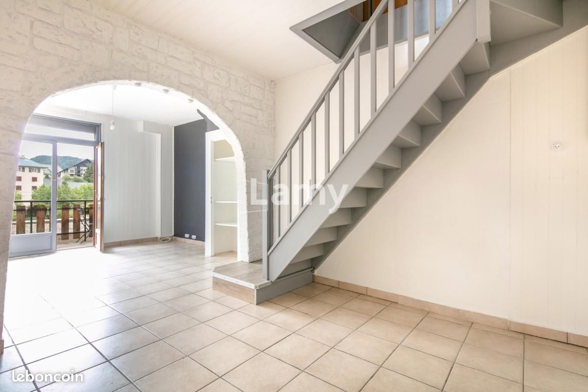 Maison 3 pièces 77 m² · à Villard-de-Lans · 77 m² · 329 000 €