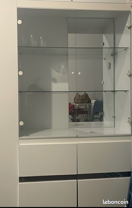 Meuble de rangement / vaisselier blanc avec portes vitrées – Bon état (image 1)