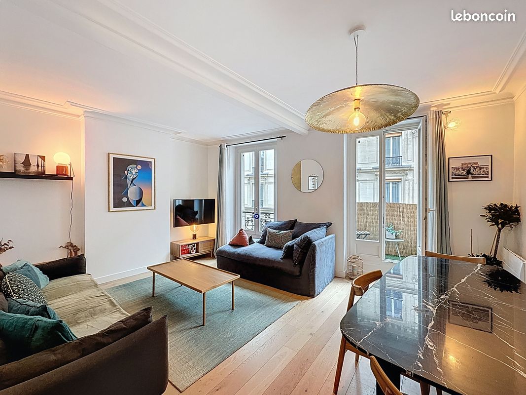 Appartement 4 pièces 77 m² · à Paris · 77 m² · 3 200 €/mois