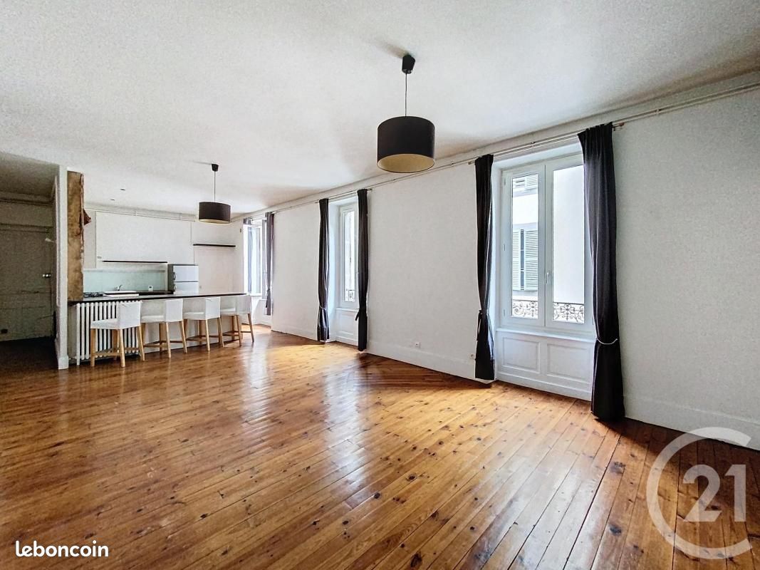 Appartement 3 pièces 76 m² · à Clermont-Ferrand · 76 m² · 740 €/mois