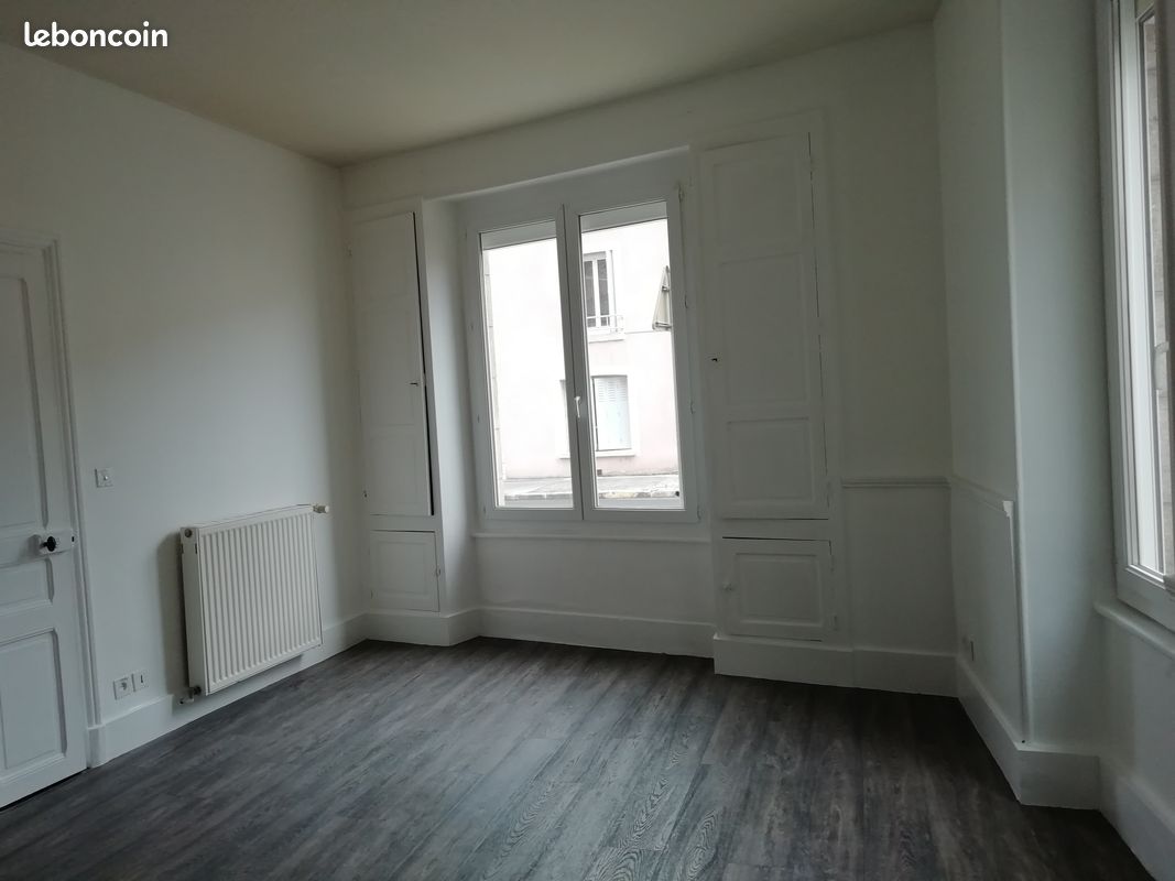 Appartement 1 pièce 36 m² · à Issoire · 36 m² · 370 €