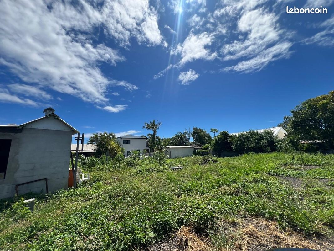 Terrain 349 m² · à Saint-André · 349 m² · 109 000 €