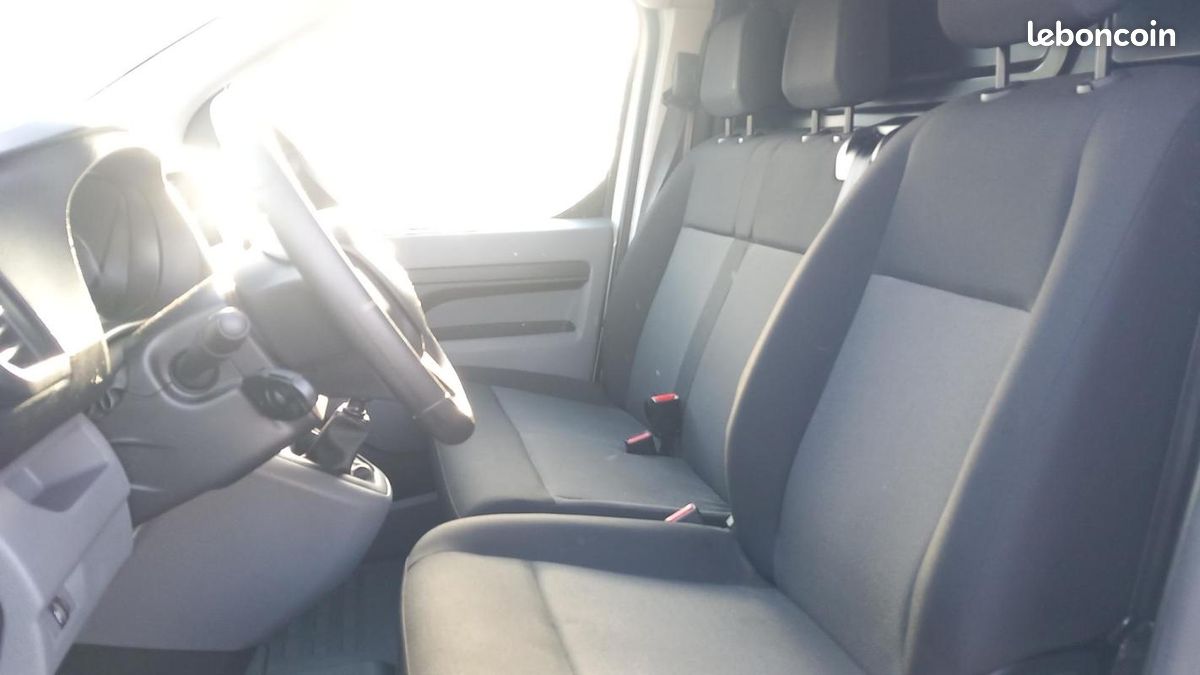 Opel Vivaro FOURGON FGN L2 1.5 DIESEL 120 CH PACK CLIM (image 14)