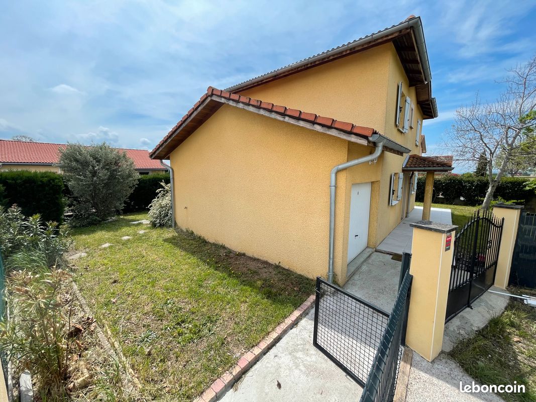 Maison 4 pièces 105 m² · à Beaurepaire · 105 m² · 237 000 €