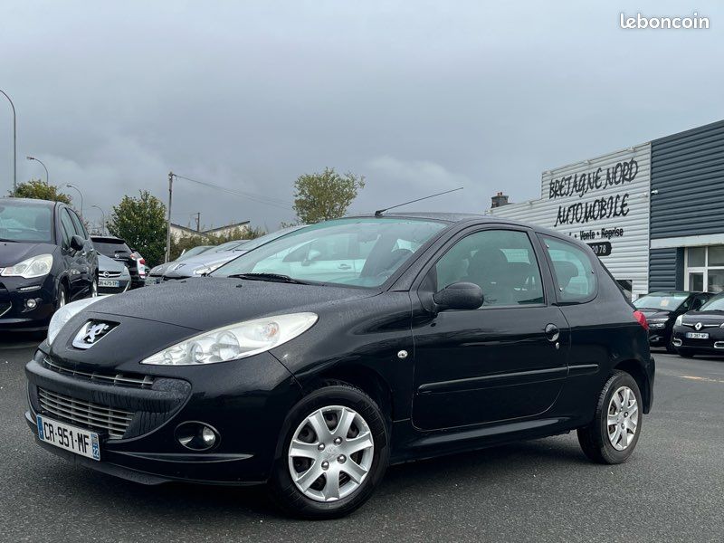 Peugeot 206+ essence 2011 garantie jusqu’a 60 mois 94 000 kms (image 1)
