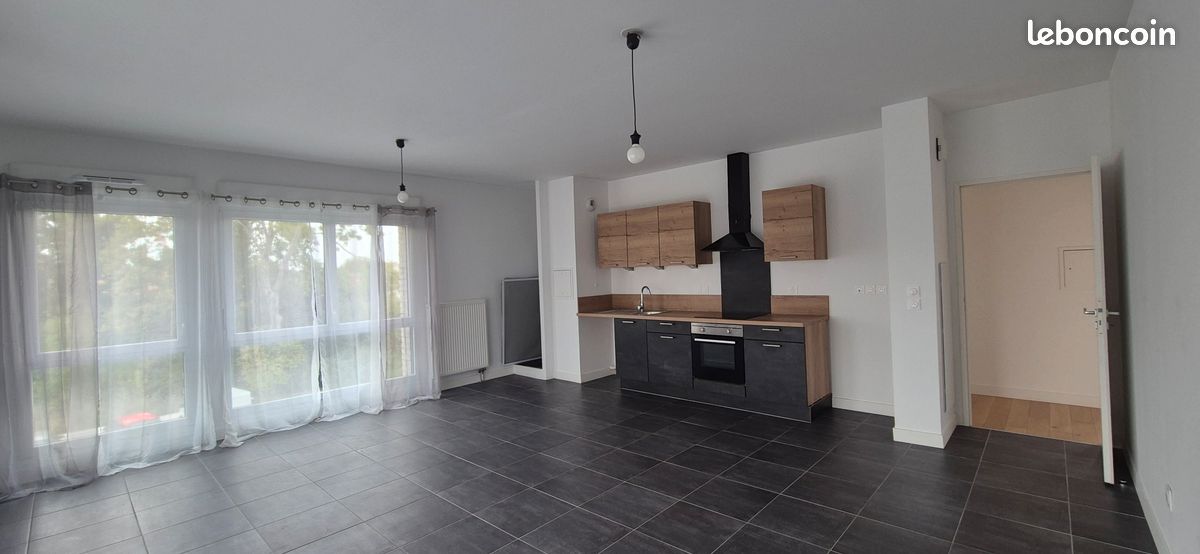 Appartement 3 pièces 69 m² · à Saint-André-lez-Lille · 69 m² · 1 090 €/mois