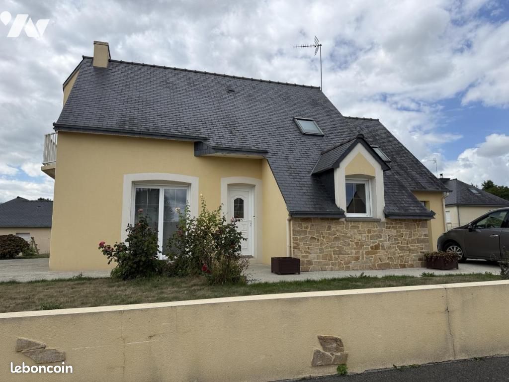 Maison 100 m² · à Plouguenast-Langast · 100 m² · 228 844 €