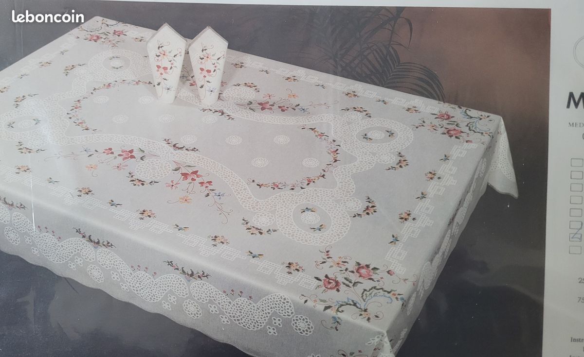 Nappe de table motif floral, 150 x 200, Neuve de stock Emballage d’origine (image 5)