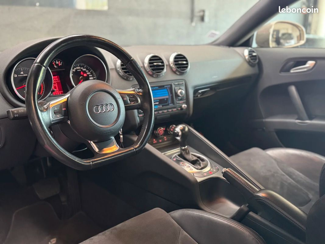 AUDI TT 2.0 TFSI 200ch S-Tronic MK2 (image 14)