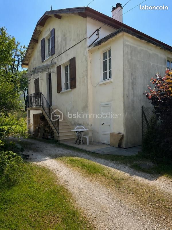 Maison 6 pièces 151 m² · à Vizille · 151 m² · 274 900 €