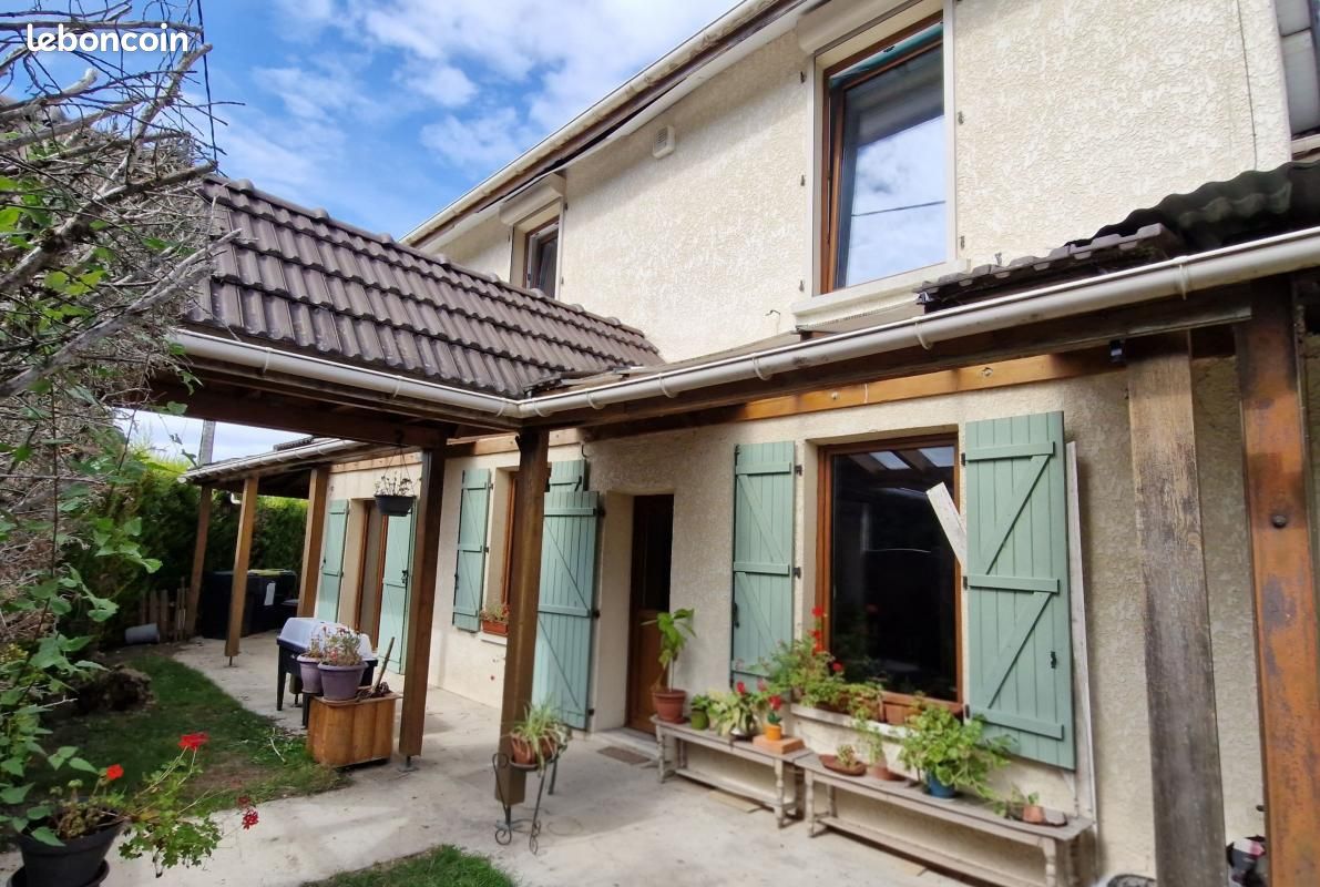 Maison 5 pièces 112 m² · à Rebais · 112 m² · 200 000 €