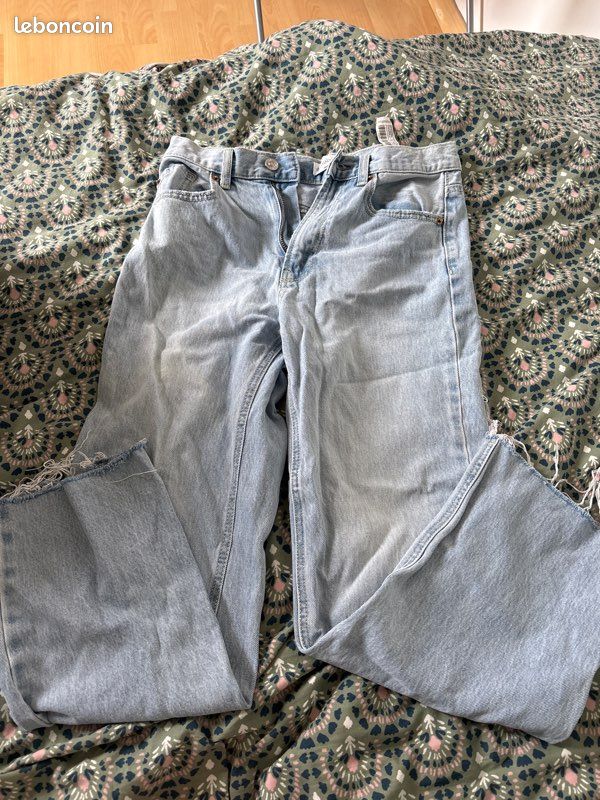 Jean bleu clair taille haute Stradivarius Taille 36 (neuf