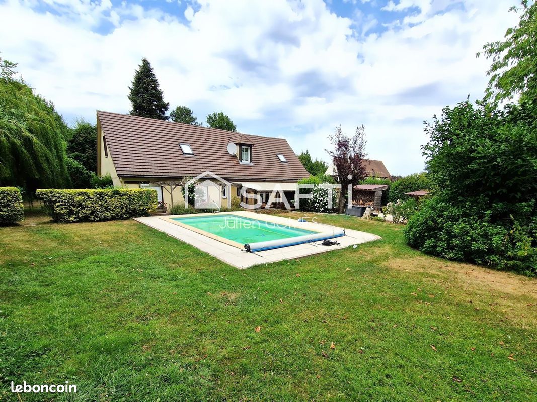 Maison 9 pièces 190 m² · à Plailly · 190 m² · 548 000 €