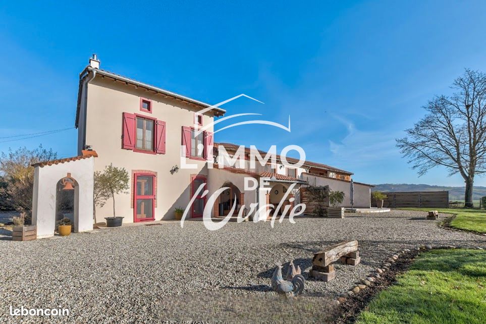 Maison 16 pièces 394 m² · à La Bastide-de-Lordat · 394 m² · 610 000 €
