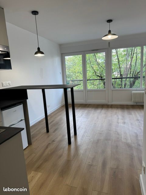 Appartement 1 pièce 25 m² · à Ambilly · 25 m² · 900 €/mois
