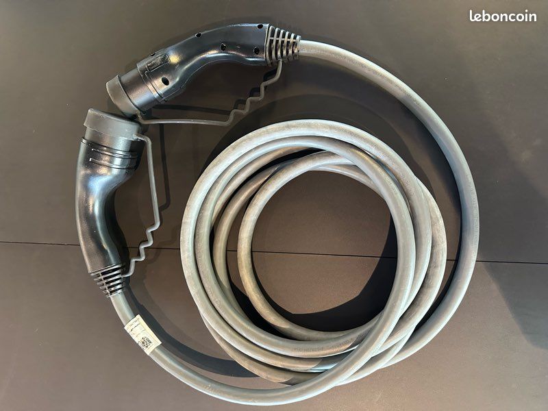 Câble T2-T2 (image 1)