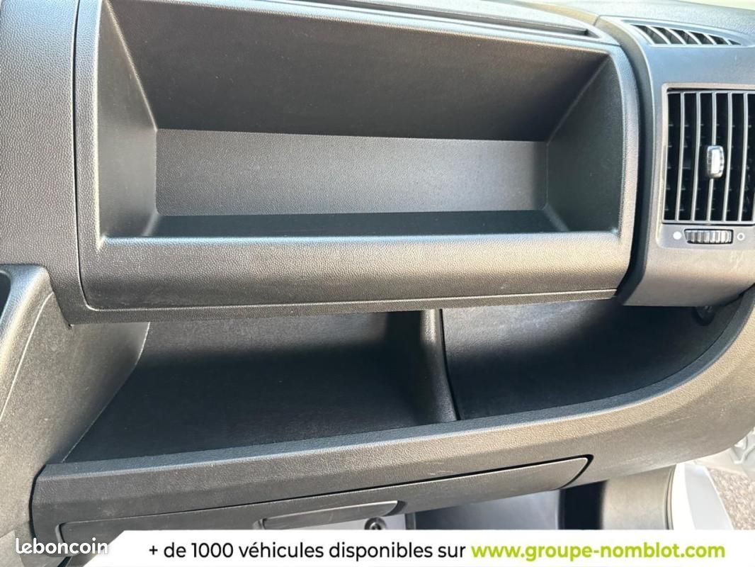 Citroën Jumper FOURGON TOLE 33 L1H1 BLUEHDi 140 S&S BVM6 (image 26)