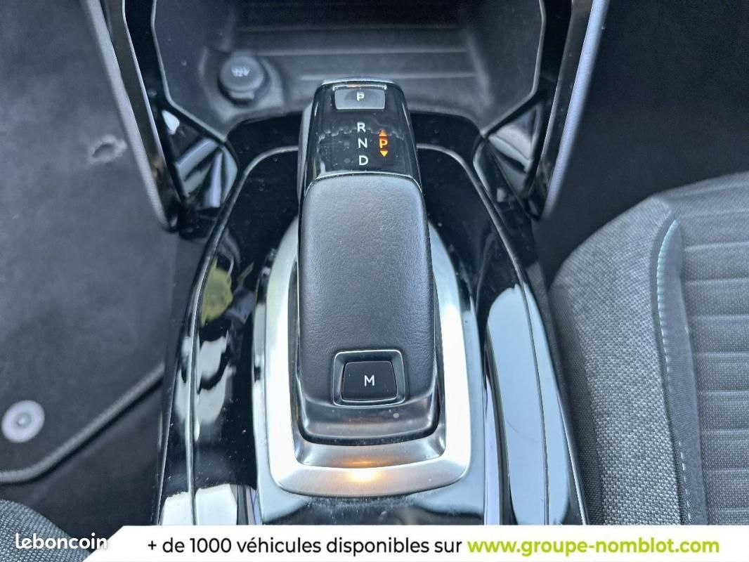 Peugeot 2008 PureTech 130 S&S EAT8 Style (image 14)