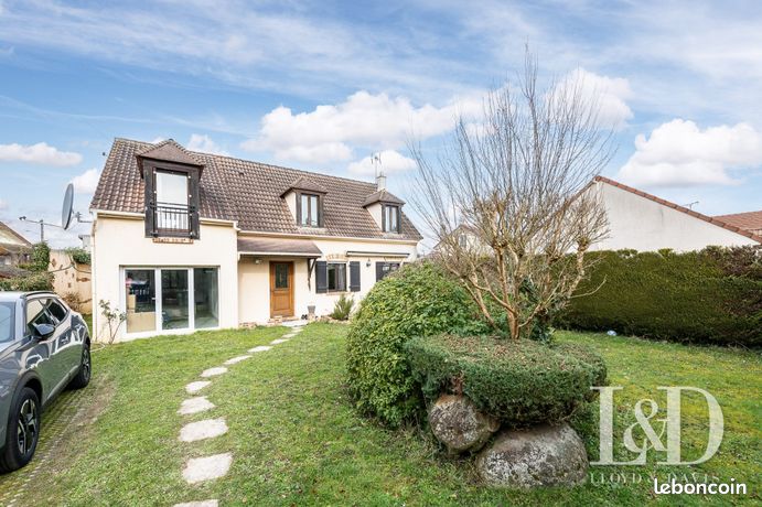 Propriété 7 pièces 155 m²