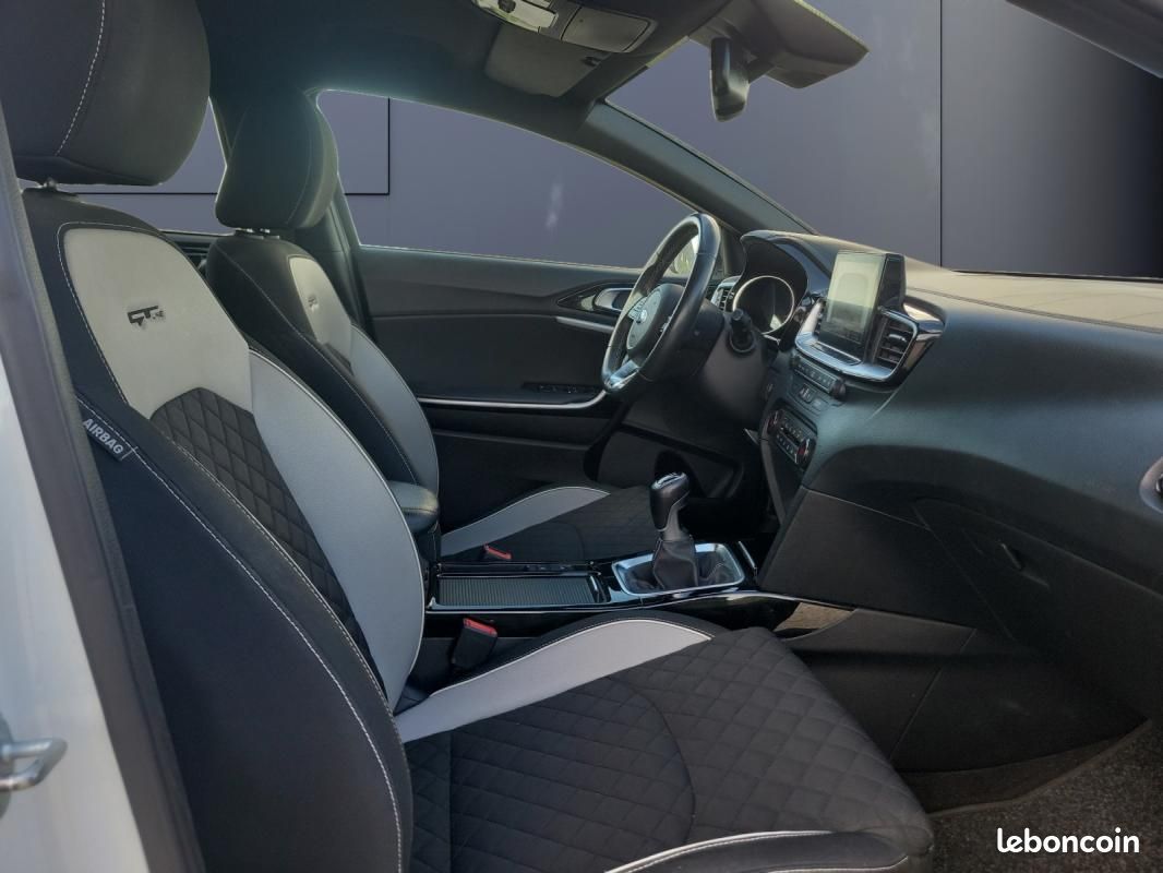 Kia ProCeed 1.0 T-gdi 120 Gt Line (image 14)