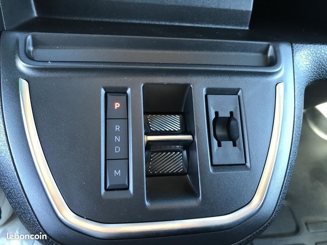 Opel vivaro fgn taille m bluehdi 180 s&s eat8 (image 14)