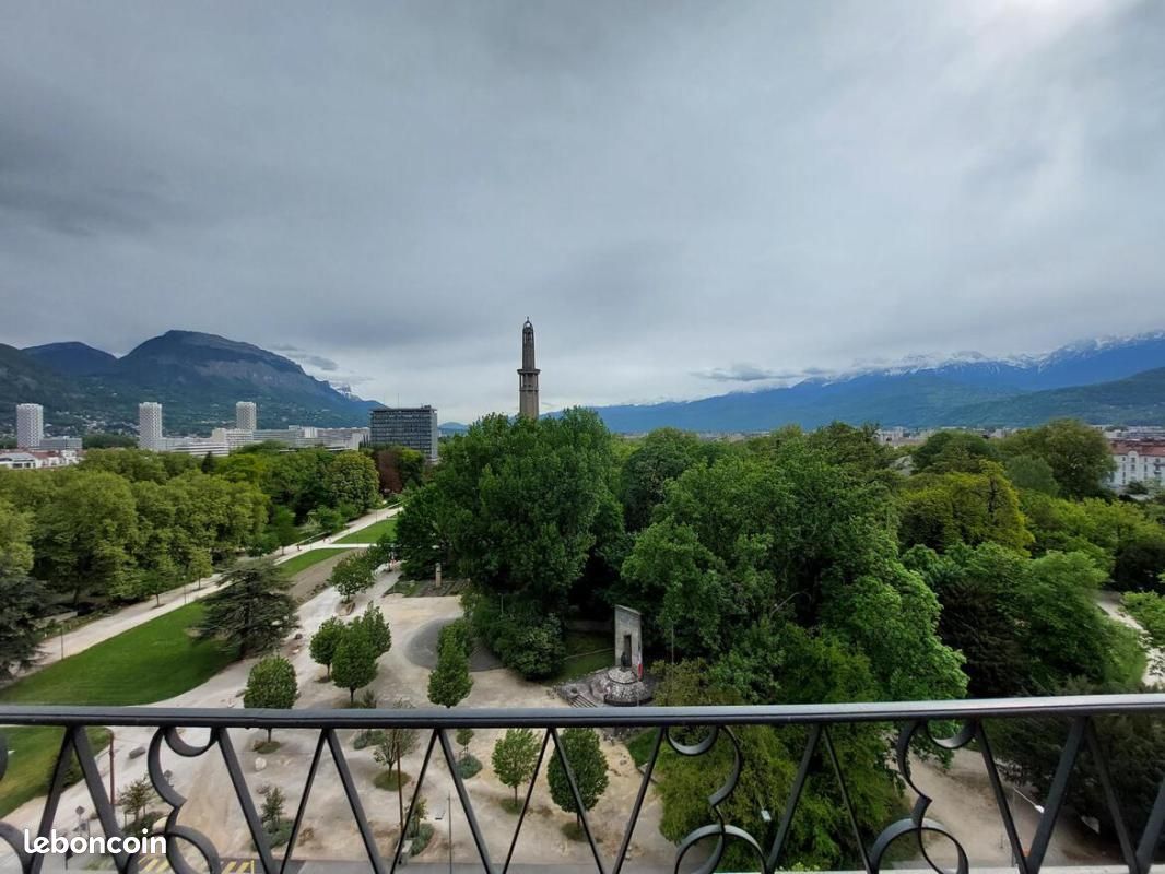 Appartement 3 pièces 75 m² · à Grenoble · 75 m² · 1 001 €