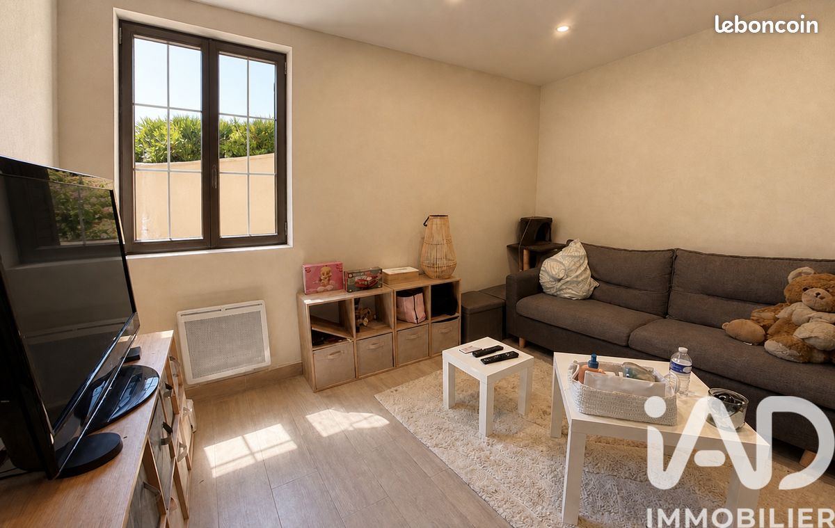 Appartement 1 pièce 16 m² · à Vert-Saint-Denis · 16 m² · 70 000 €