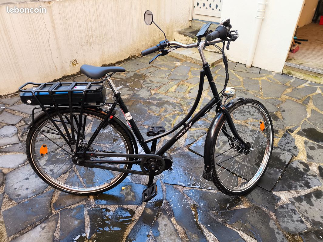 Dynamo vélo ancien vintage 6V 3W blanche Soubitez