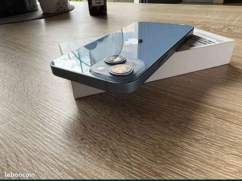 IPhone 14 (image 2)