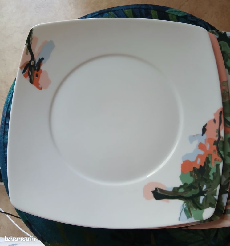 Trois assiettes Limoge JL Coquet (image 9)