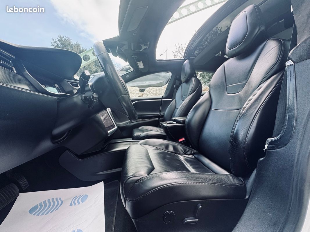 TESLA Model S 320CH BASE + 2EME MAIN + TOIT OUVRANT/PANO + AUTO PILOT + CAMERA DE RECUL + GARANTIE 12 MOIS (image 9)