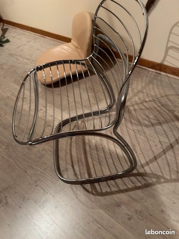 Chaises avec galettes cuir LE LOT DE 4 (image 3)