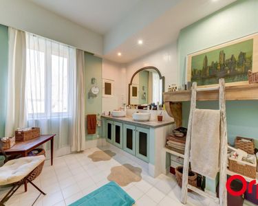 Maison 1 585 000 € - 407 m²