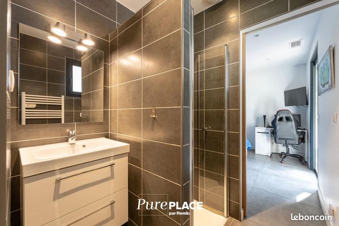 Maison 5 pièces 194 m² — 18