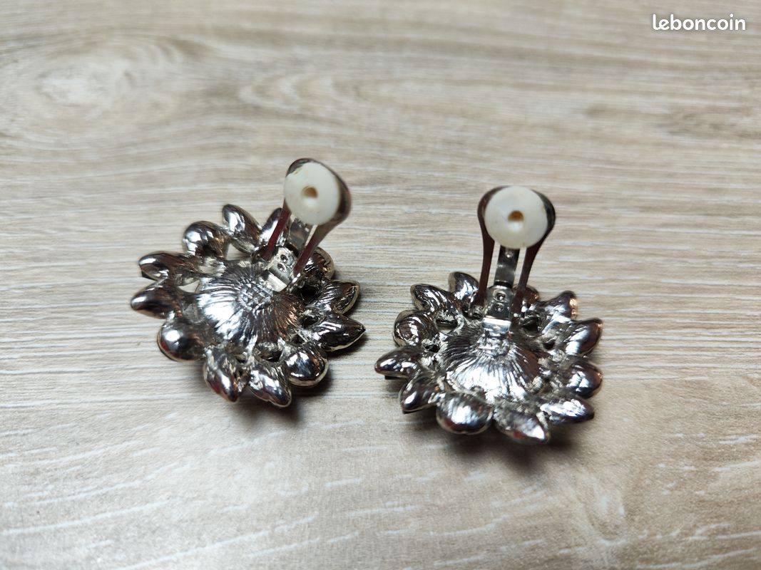 Ancienne Paire De Boucles D'oreilles Créoles Clips - Métal Aspect Argenté - Vintage