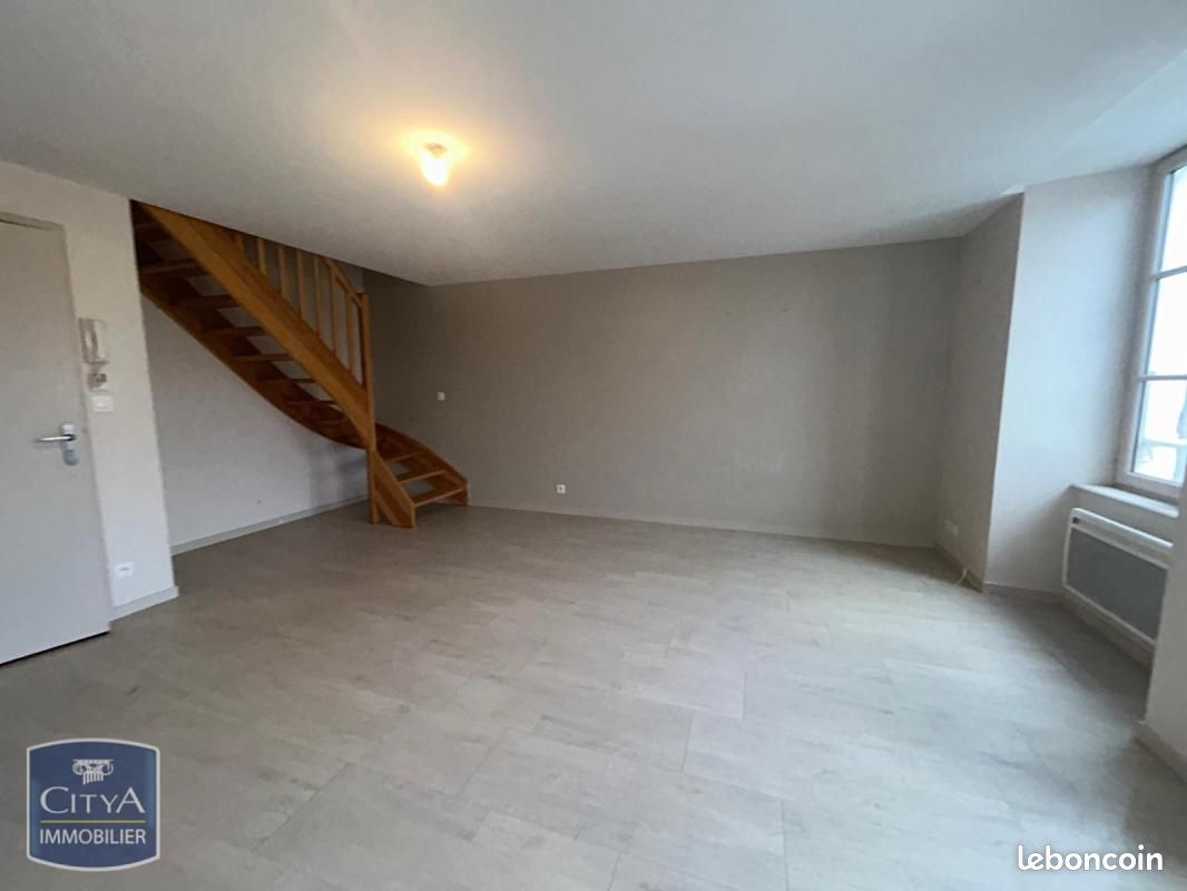 Appartement 3 pièces 48 m² · à Augé · 48 m² · 470 €/mois