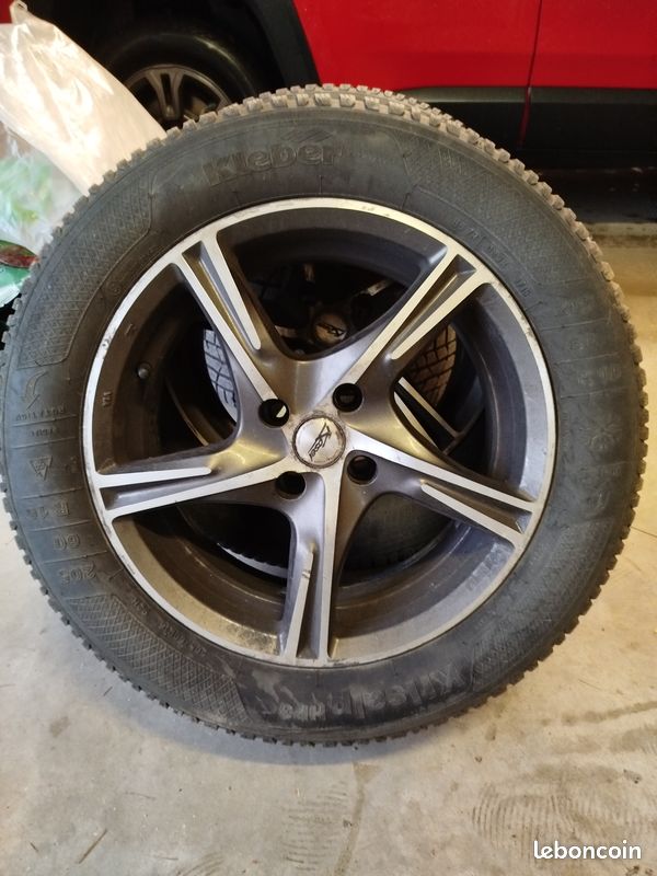 4 pneus neige 205 - 60 R16 + jantes alu (image 1)