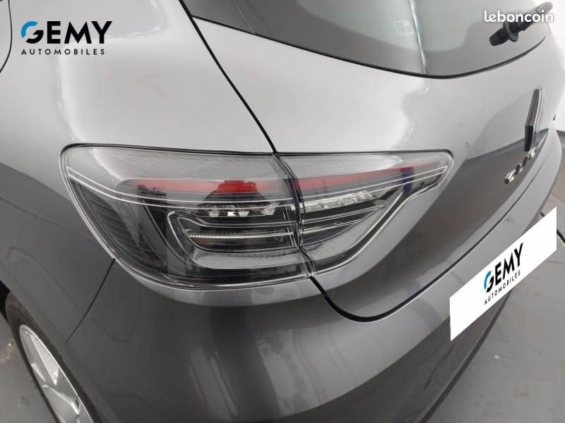 Renault Clio E-Tech full hybrid 145 ch GSR2 Evolution (image 17)