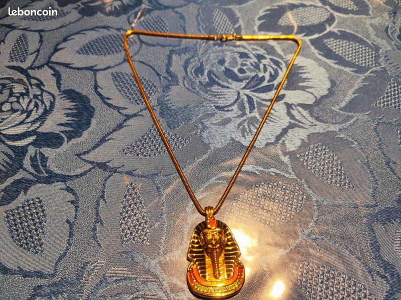 ASOS DESIGN - Collier avec pendentif pharaon en argent massif plaqué or