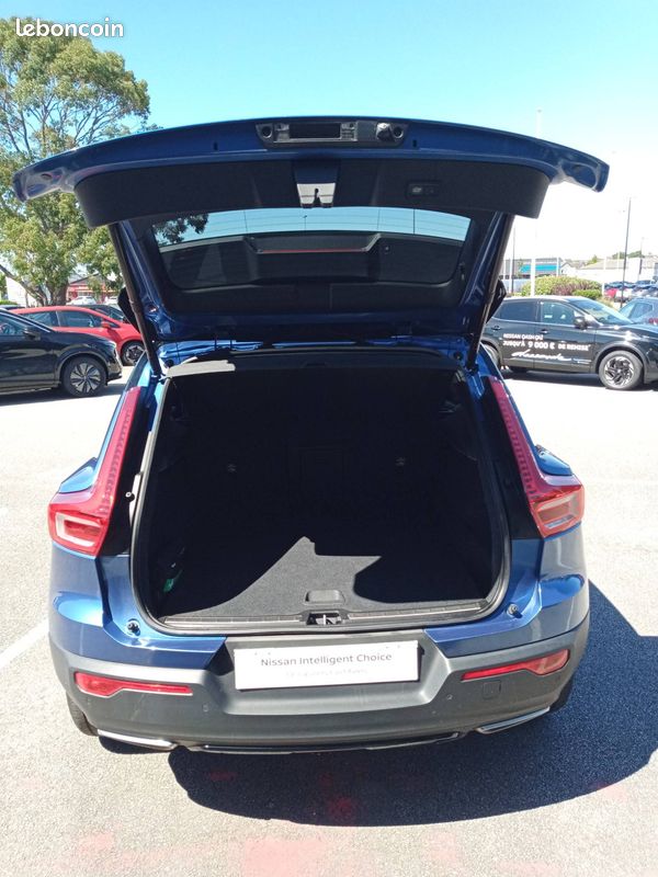 VOLVO XC40 T3 163 ch Geartronic 8 R-Design (image 13)