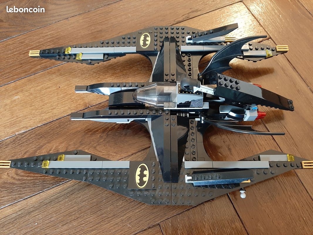 Lego DC Batman 7782 The Batwing: The Joker's Aerial Assault