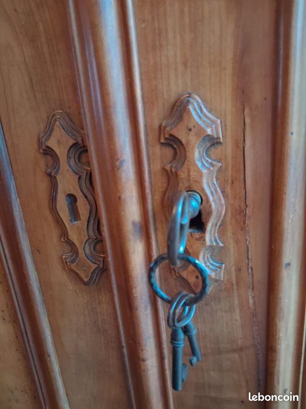 Armoire (image 2)