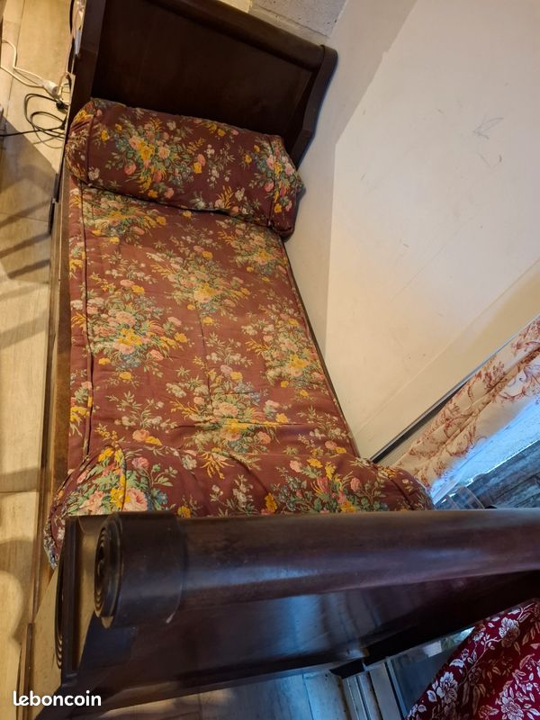 Lit 1 place en bois ancien (image 2)