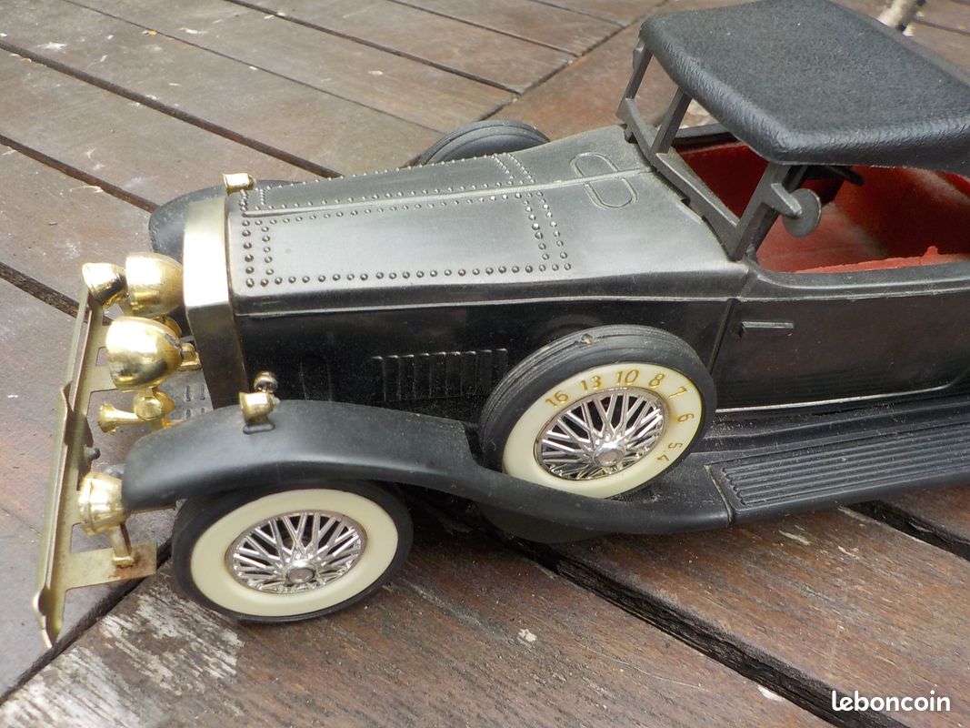 Maquette voiture ancienne (image 2)