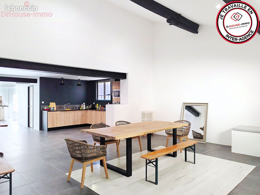 Maison 6 pièces 224 m² · à Bourg · 224 m² · 290 000 €